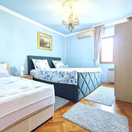 Apartments Mira Kastela Exterior photo