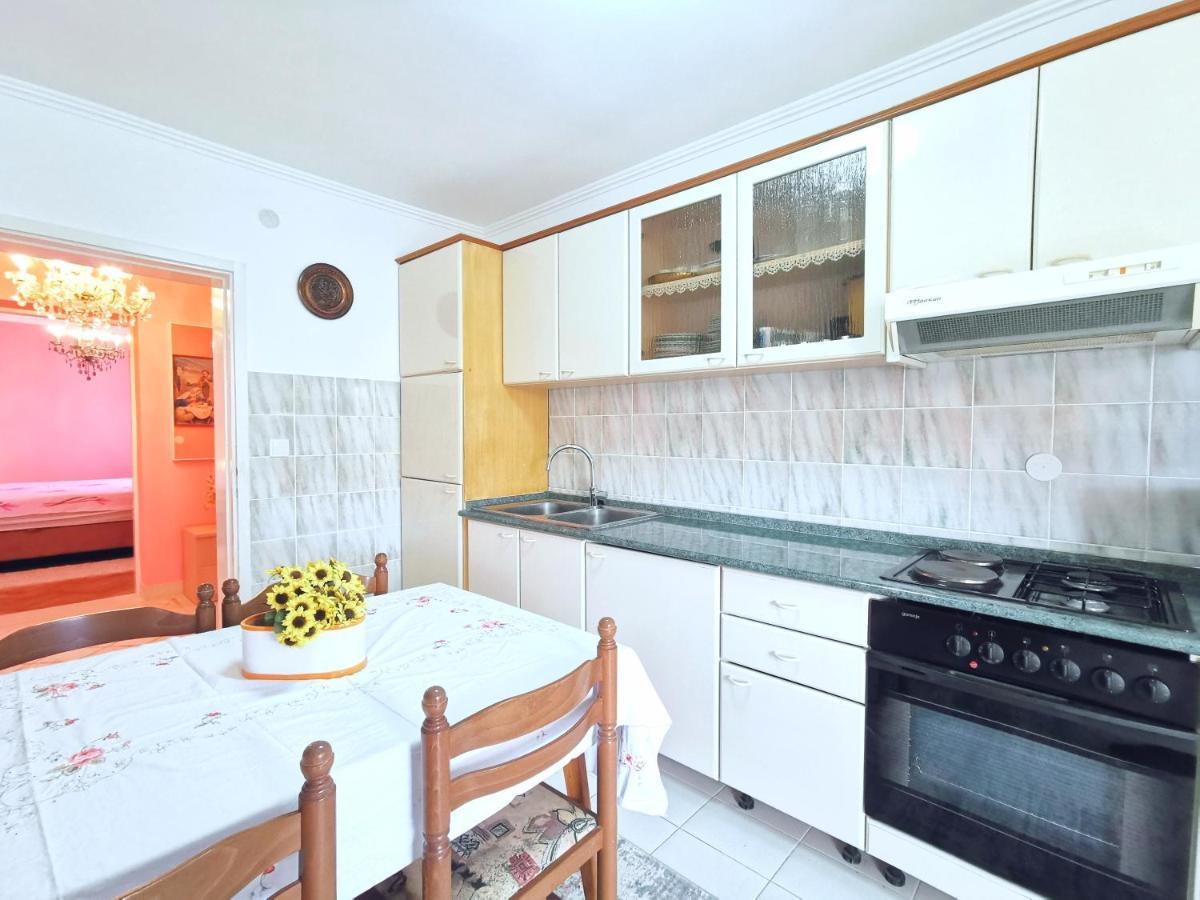 Mira * Kastela