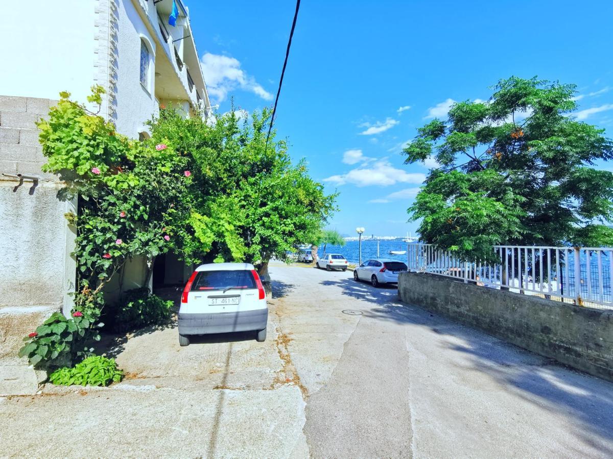 Mira * Kastela