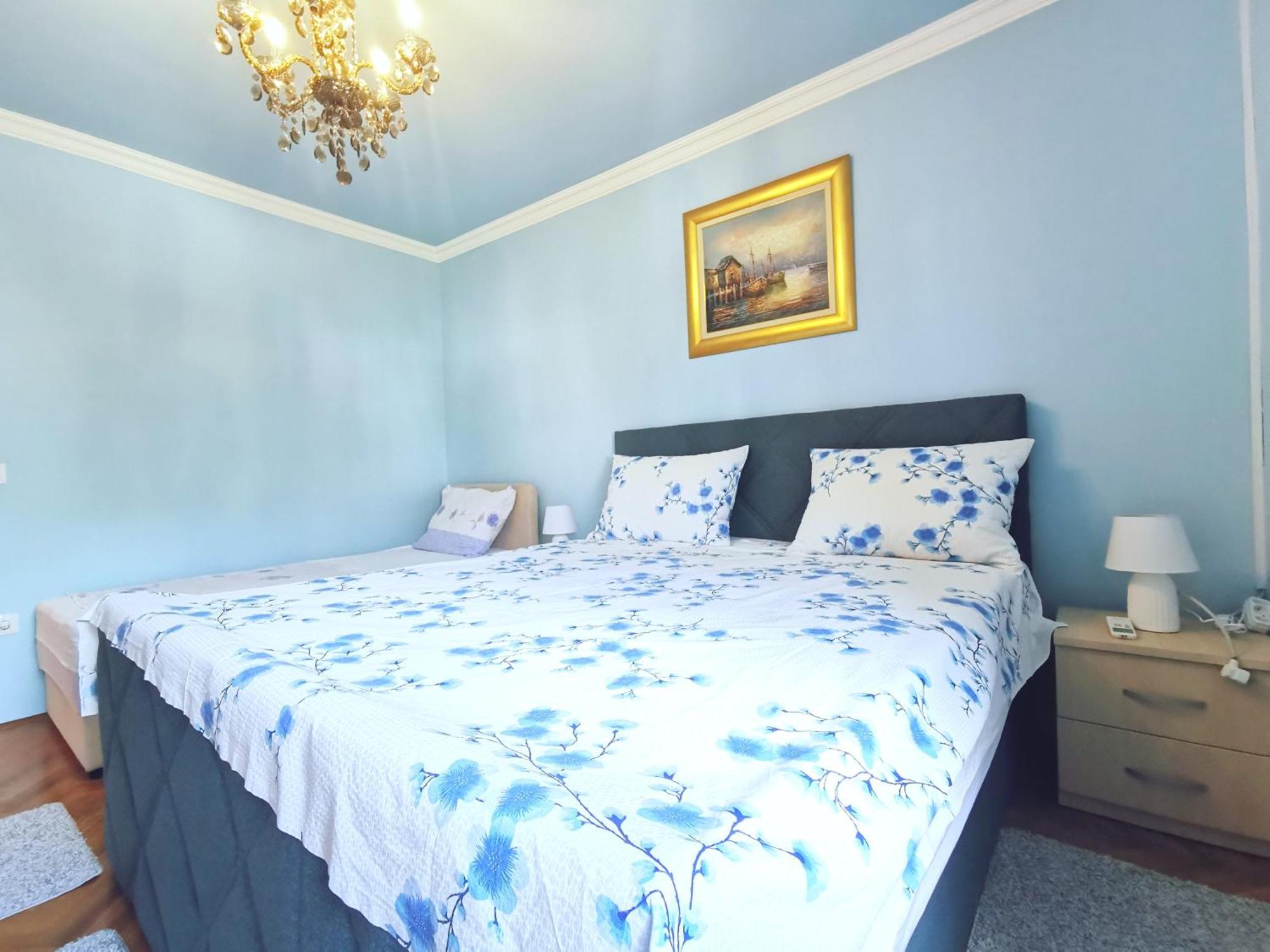 Mira Apartment